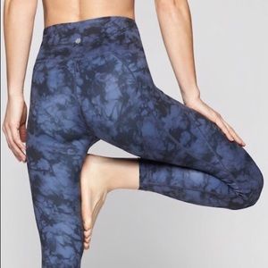 Athleta • Blue & Black Tie Dyed Leggings